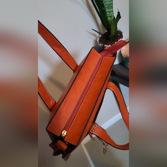 Michael Kors Burnt Orange Tote Style Bag - Picture 6 of 15